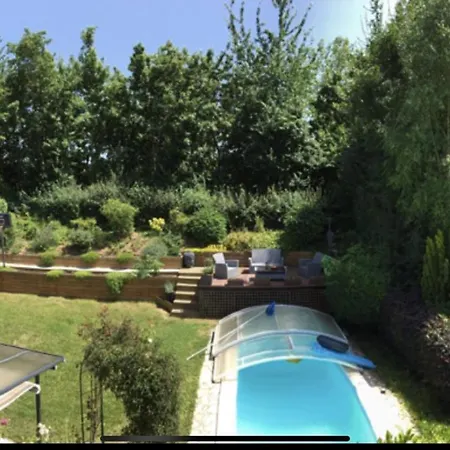 Homestay Belle Au Calme Avec Piscine